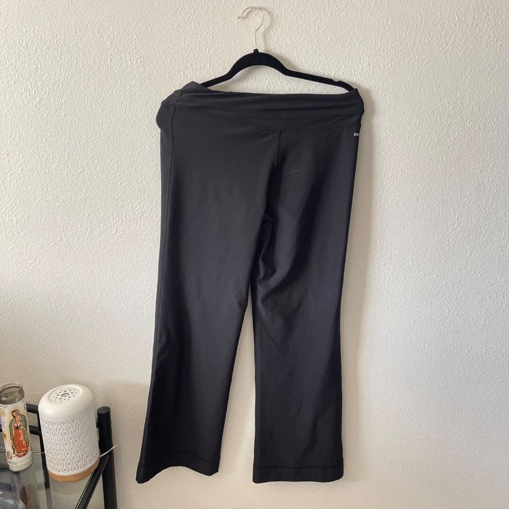 Nike Women's Power Training Dri-Fit Medium‎ Black Pants - Picture 3 of 5